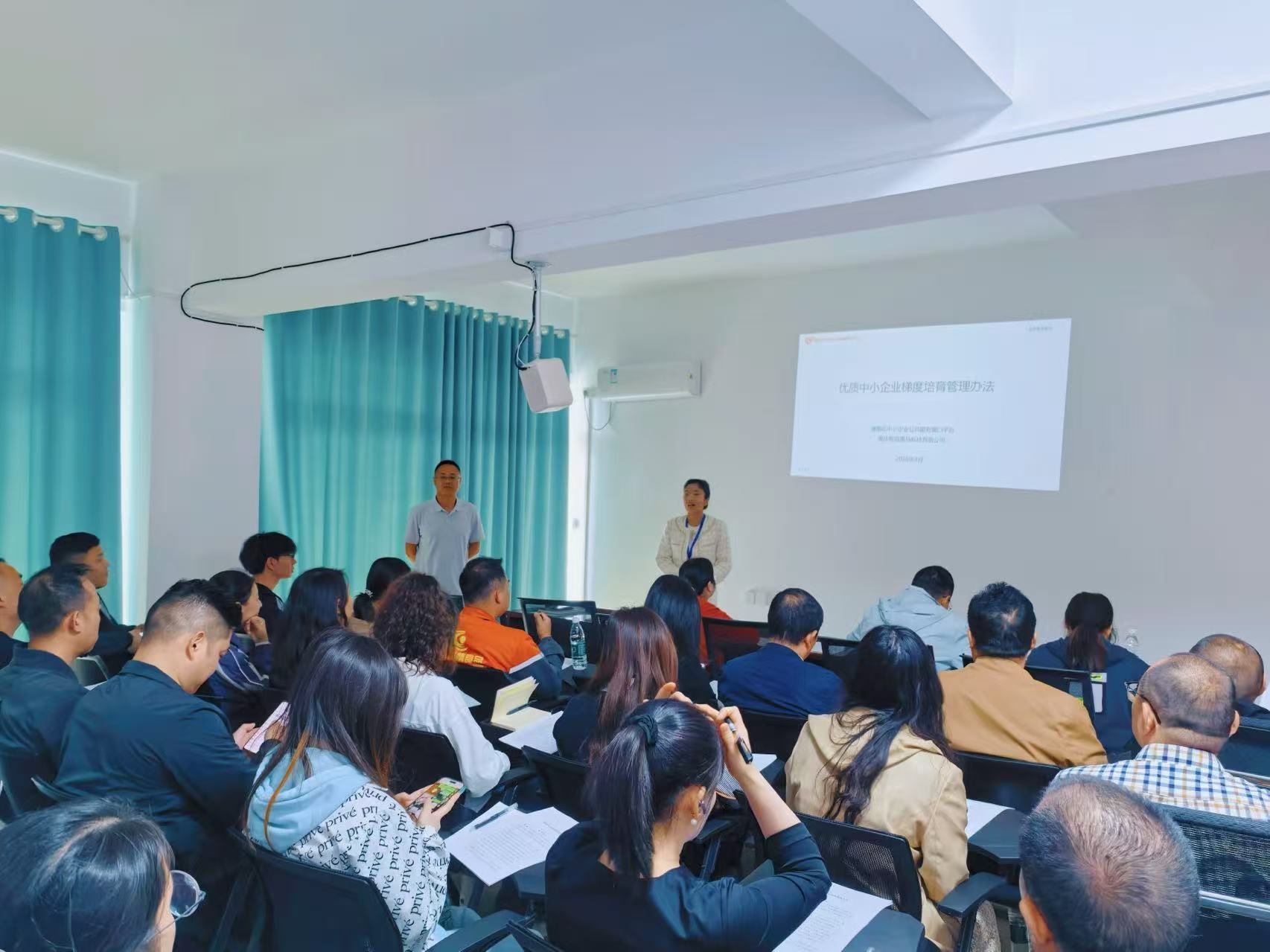 01de095cafa84a8cb6b824d906884dc9.jpg